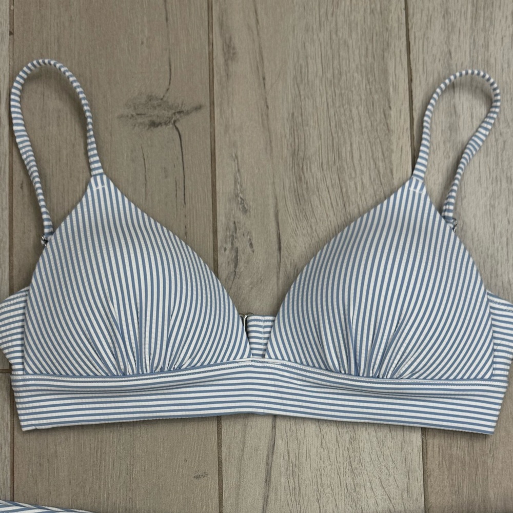 H&M bikini top striped medium